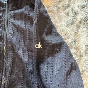 ALO YOGA HOODIE FOR SALE - MINT CONDITION - SIZE XS